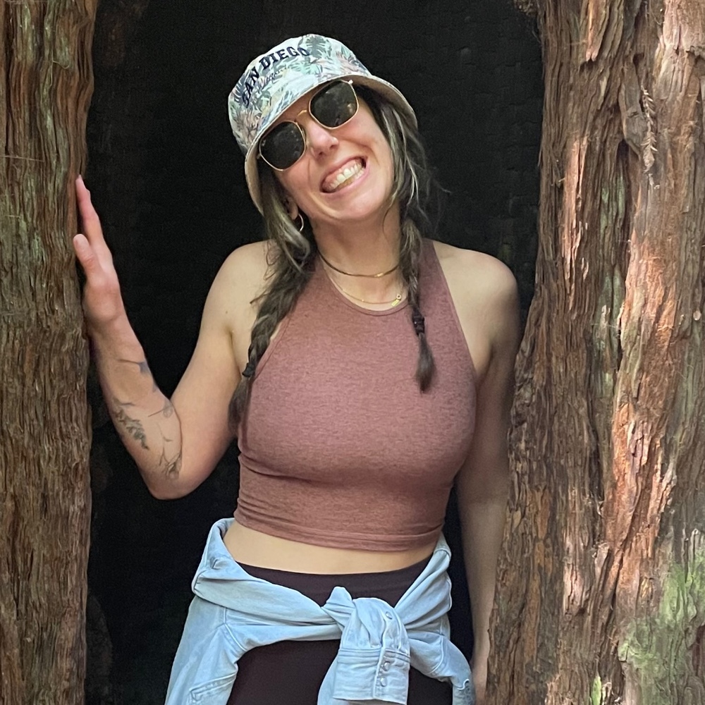 Meet your Posher, Holly